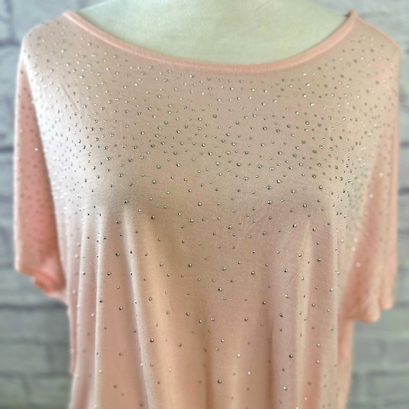 Jeans by Buffalo Pink Rhinestone/Studded Lightweight Top,‎ Size M Pre-Owned - Picture 3 of 11